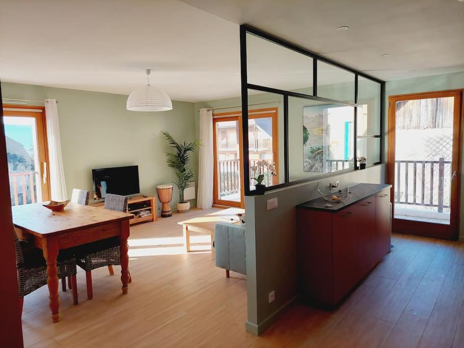Charmant Appartement Lac D'Annecy / Ski - 6 Pers เมนตง-ซองต์-แบร์นา ภายนอก รูปภาพ